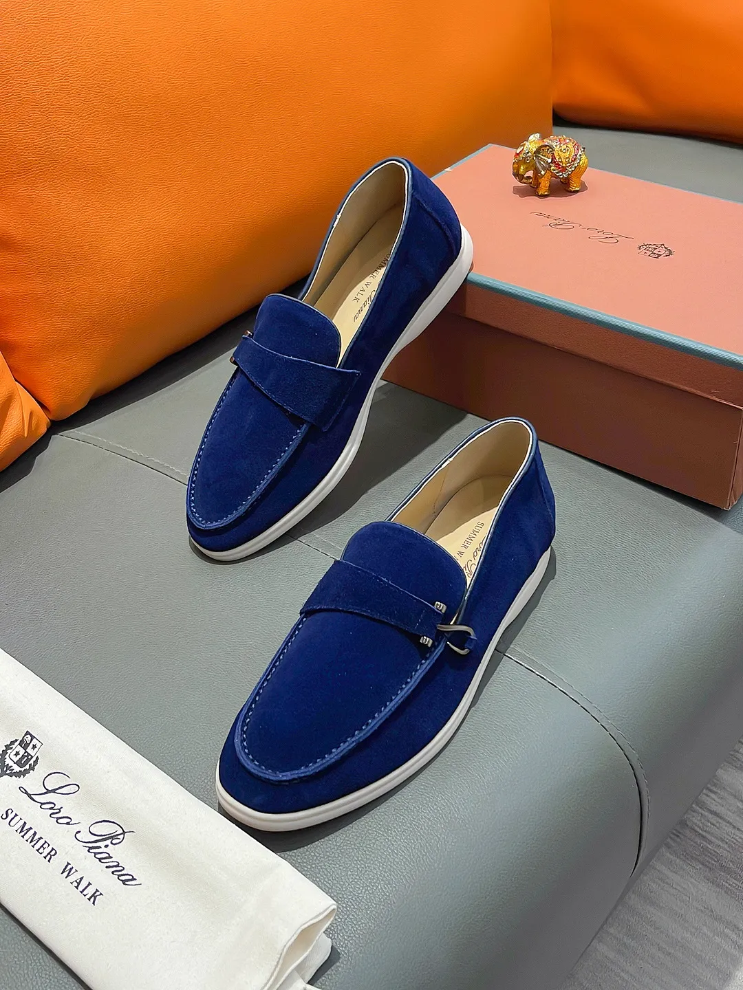 Men's shoes LORO PIANA "LP" P420 Regular size: 38-44 (casual shoes) Product materials: Selected high-mercerized suede upper, comfortable sheepskin lining; original outsole.
